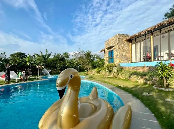 Nature\'S House Ba VI - Venue Travel
